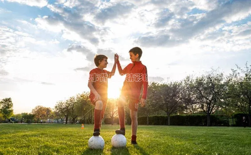 燃动赛场：顶级运动赛事背后的精彩瞬间与激励人心的言论传递